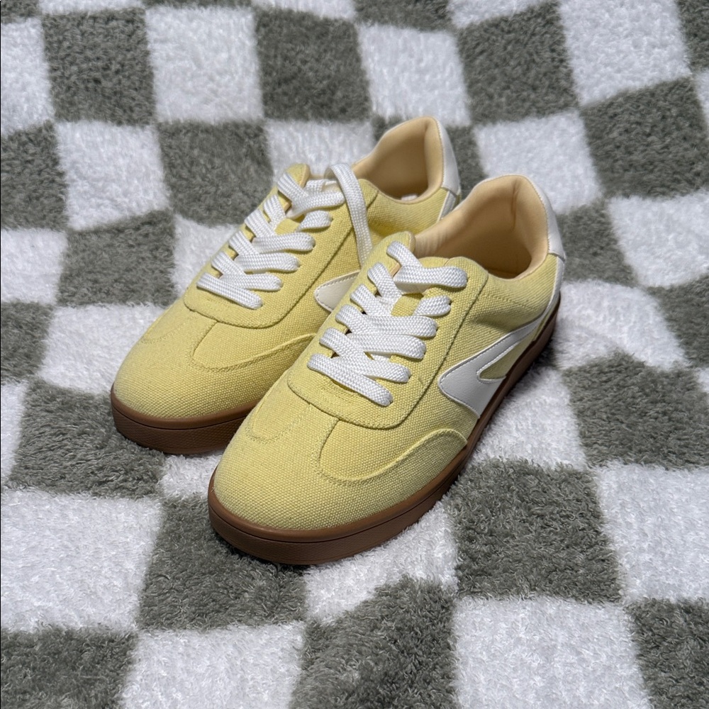 DV by Dolce Vita Yellow and White Sneakers